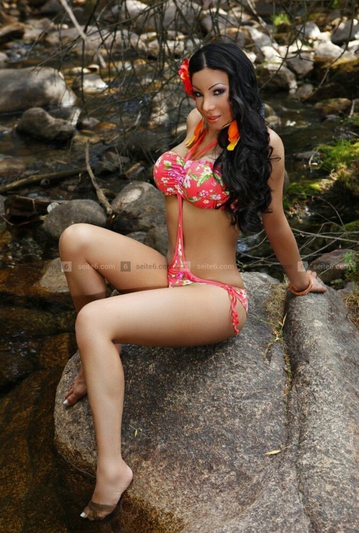 Meet Amazing Trans Kimberly: Top Escort Girl - model preview photo 2 