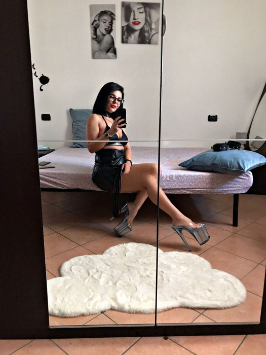 Top Blond Escort in Canonica - model photo Cristina