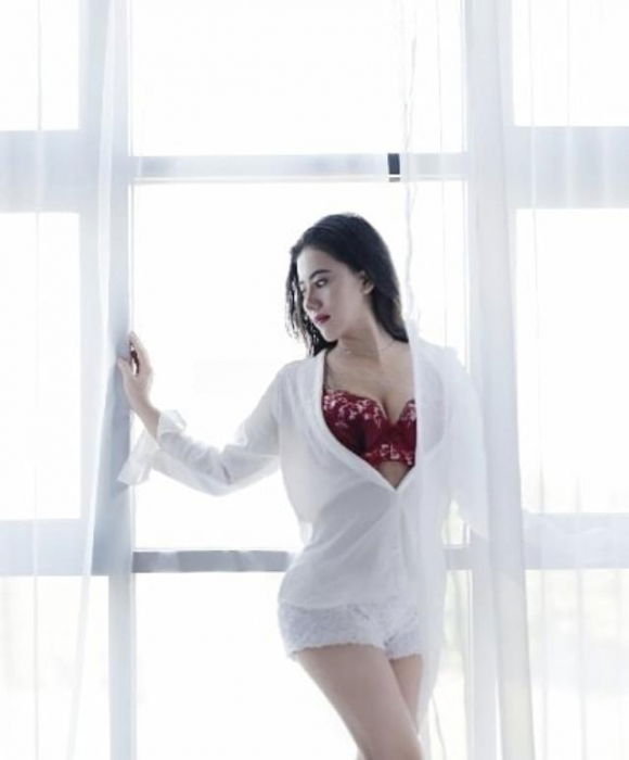 maria ? - model main photo 2