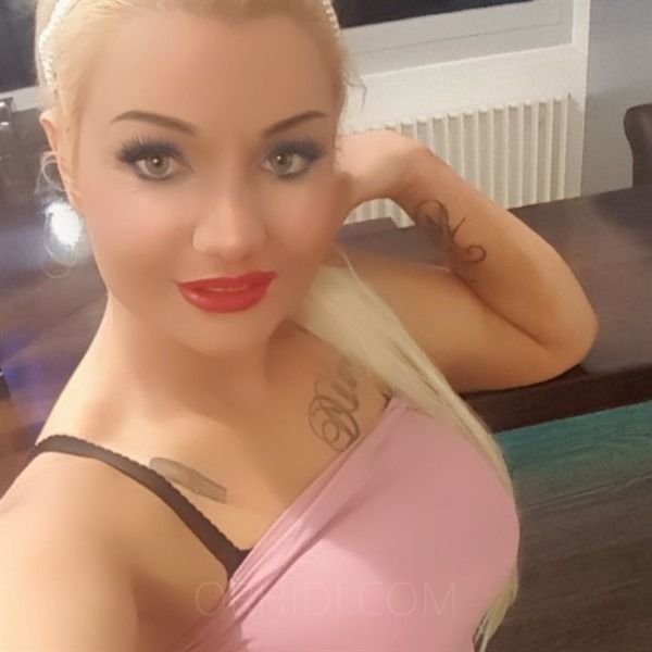 Treffen Sie Amazing Vanessa (32) - Sexy Lady: Top Eskorte Frau - model photo YVONNE - WEISSER SCHWAN