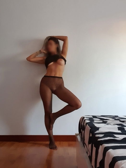 Faszinierende Spanking Escort in Cabo San Lucas - model photo Andrea Moon