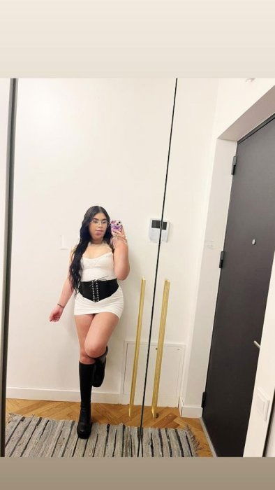 Verifizierte Escort-Nutten in Aalst (Antwerpen). - model photo Emily