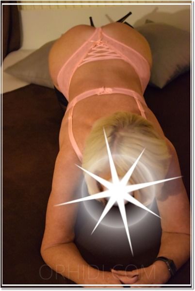 Verifizierte Escort-Nutten in Wardenburg (Niedersachsen). - model photo DORO IM HOUSE OF LOVE