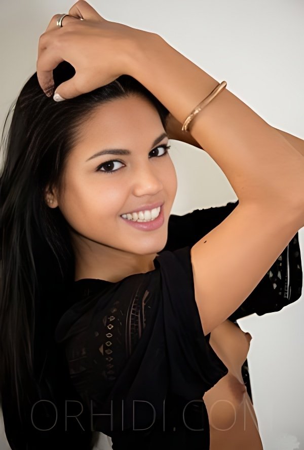 Top Latin American escort in Arnsberg - model photo Dasha