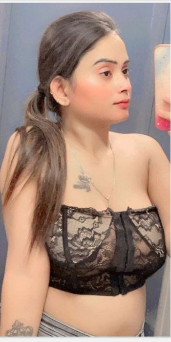 Beste Eskorte Frauen in Indien - model photo Roma Malhotra