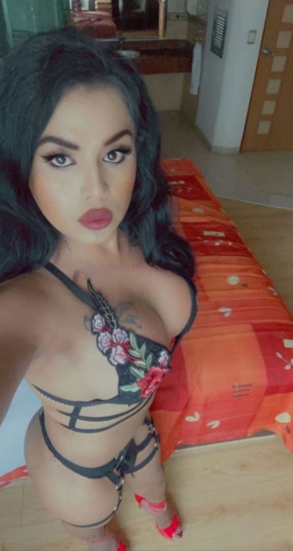 Faszinierende Spanking Escort in Cabo San Lucas - model photo Dayelin Anzures