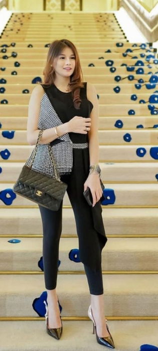Beste Petite Escort in Lampung in Ihrer N?he - model photo Audrey