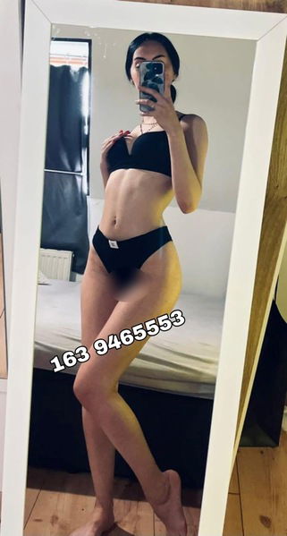 Asiatisch Escort  (Huren, Nutten) in Bad Hersfeld, Hessen. - model photo Skinny Anna