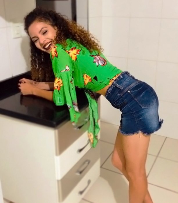 Лучшие эскорт девушки в Бразилия - model photo Flora
