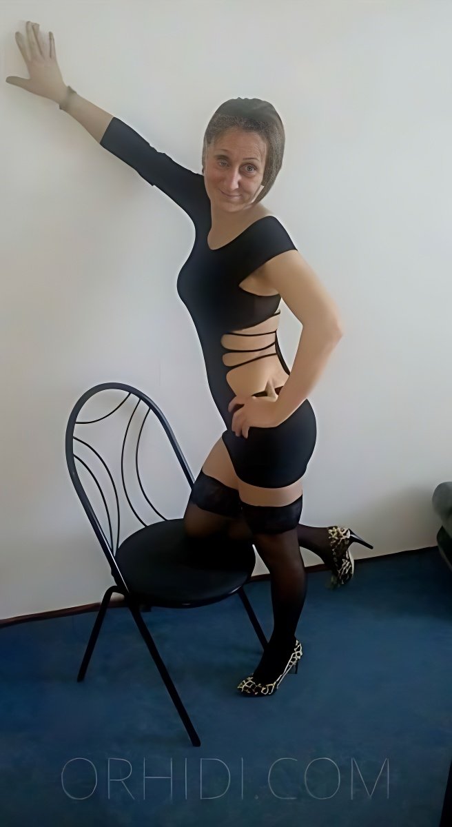 Top Erotic massage escort in Croydon - model photo VICKY