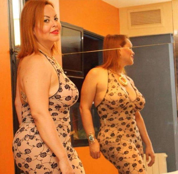 Analverkehr Escort  (Huren, Nutten) in Neuss, Nordrhein-Westfalen. - model photo Foxy4