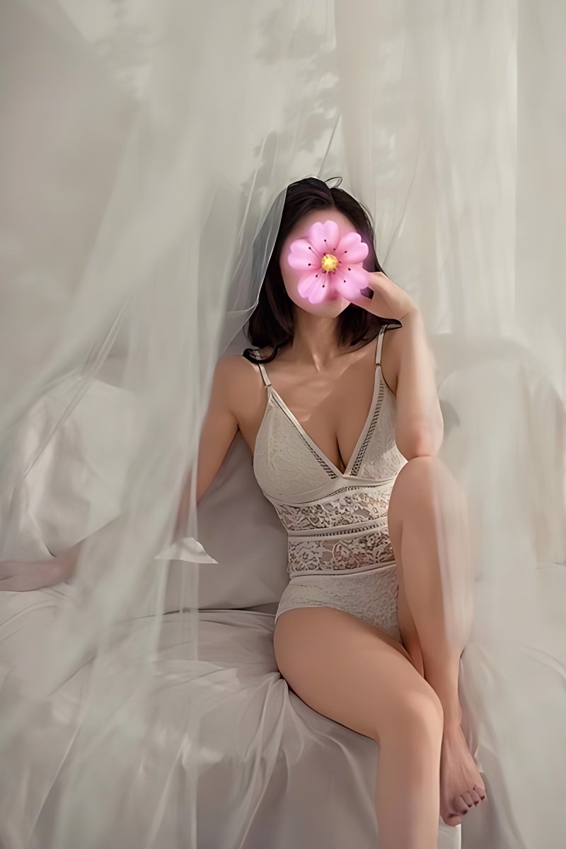 Los mejores modelos BDSM te están esperando - model photo Mina 100 Originalbilder