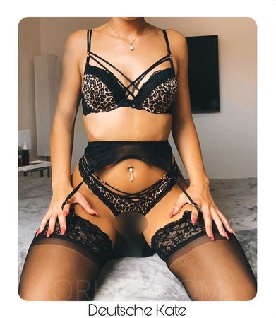 Verifizierte Escort-Nutten in Salzgitter (Niedersachsen). - model photo DEUTSCHE KATE