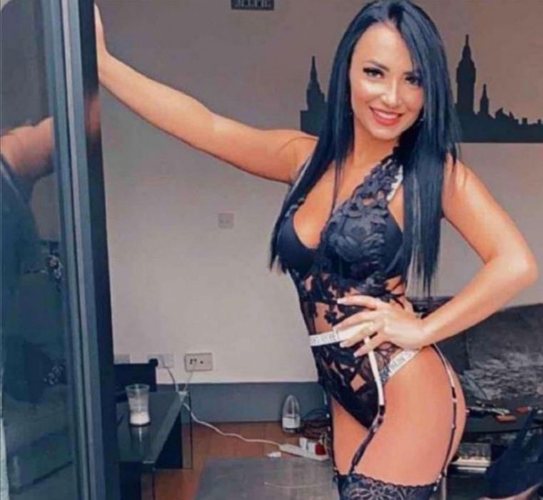 Studenten Escort  (Huren, Nutten) in Salzburg, Salzburg. - model photo Selena