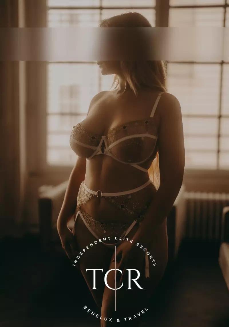 Treffen Sie Amazing Tcr Camila: Top Eskorte Frau - model preview photo 1 