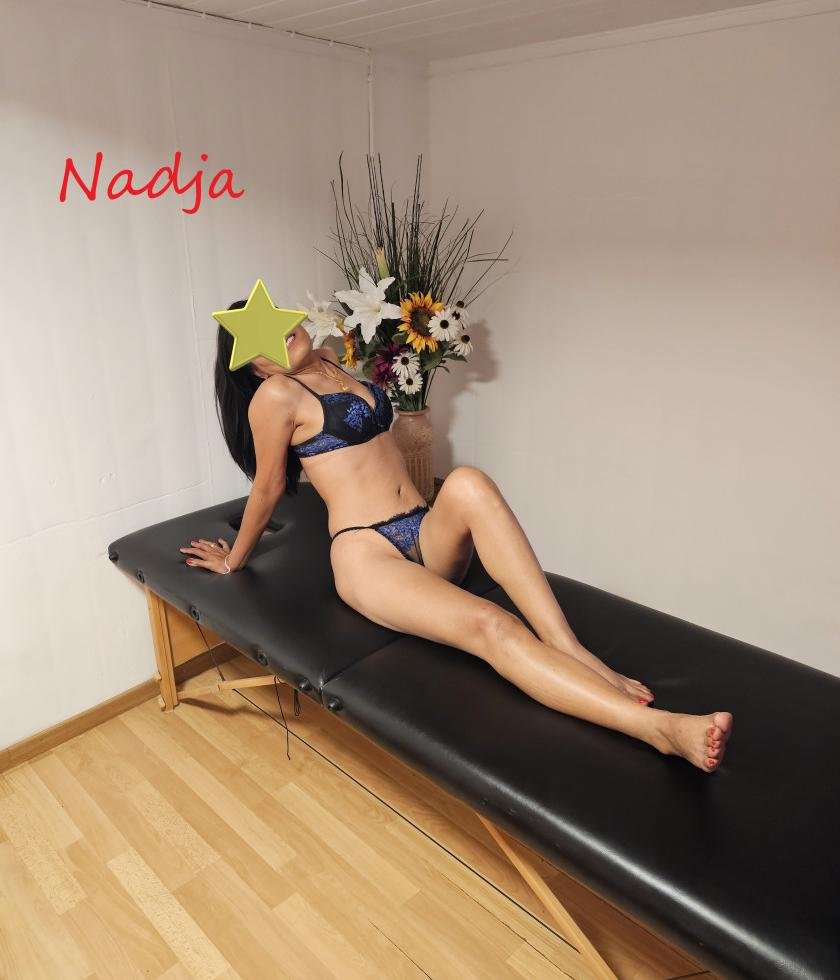Лучшие Эротический массаж модели ждут вас - model photo Nadja In Schwarzenbach Bei Wil Sg