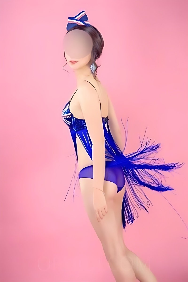 Ti presento la fantastica MIYOKI: la migliore escort - model preview photo 1 
