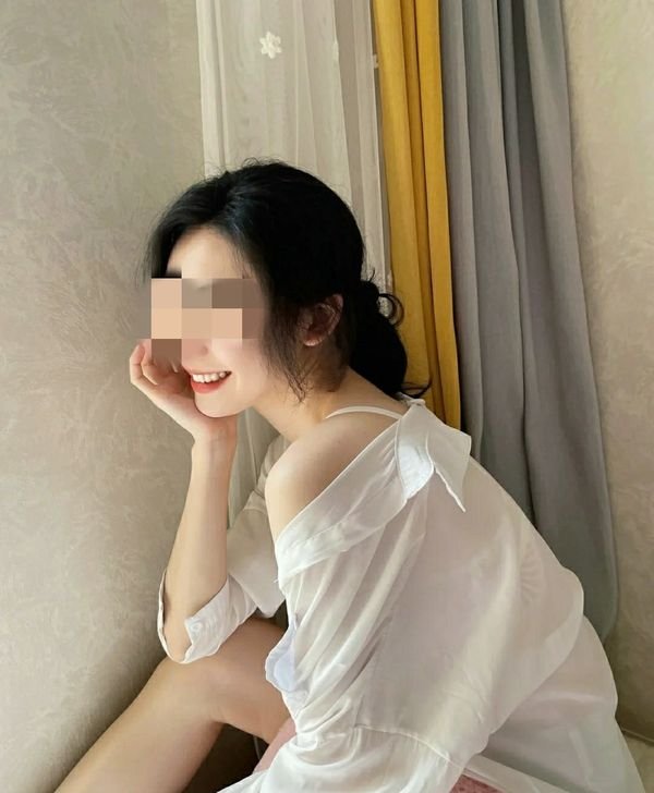 Treffen Sie Amazing Chinesische Massage: Top Eskorte Frau - model preview photo 1 