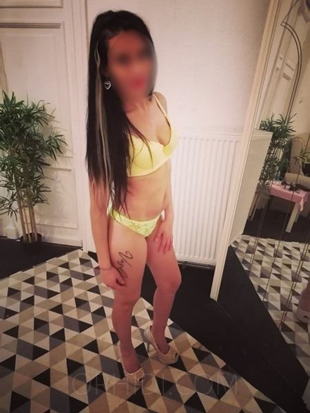 Bad Füssing Sex: Exklusive Escort-Modelle bei ORHIDI.com - model photo GEILES AV - L*DER LIZA 23J. Non Stop 24H nurH+H!!!