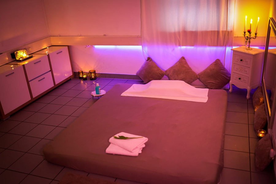 Best Flat for rent Models Are Waiting for You - place Tantra Deluxe Regensburg