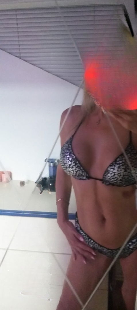 Analverkehr Escort  (Huren, Nutten) in Zug, Zug. - model photo Naniy