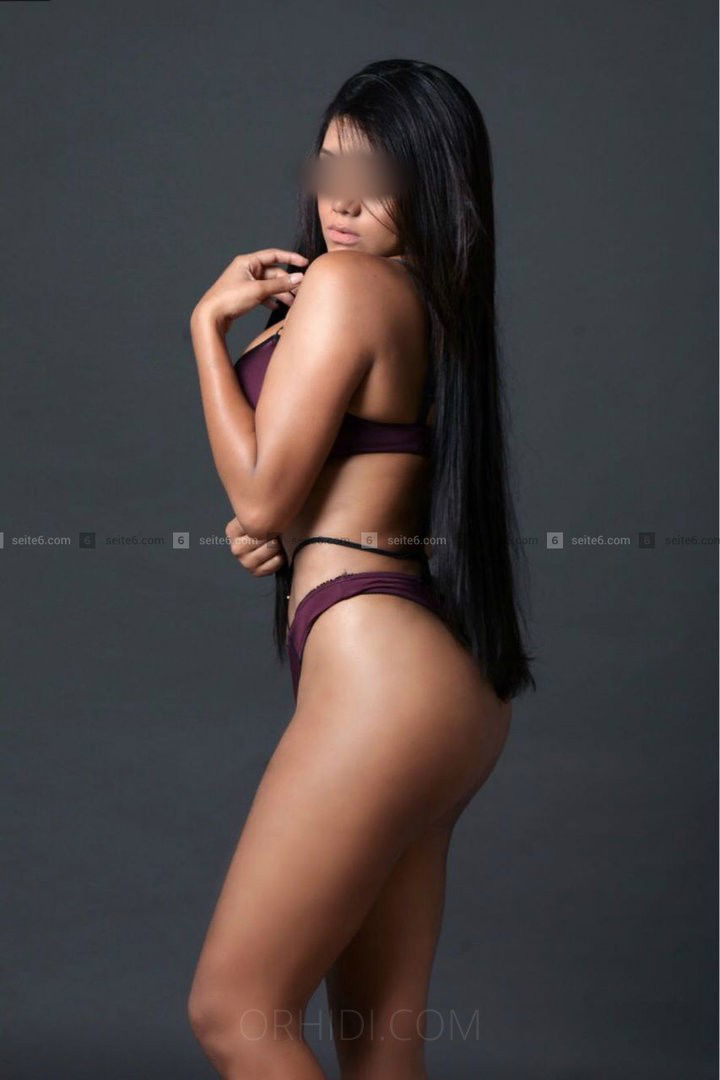 Verifizierte Escort-Nutten in G?ppingen (Baden-Württemberg). - model photo Nikolle 22j. Ganz Neu