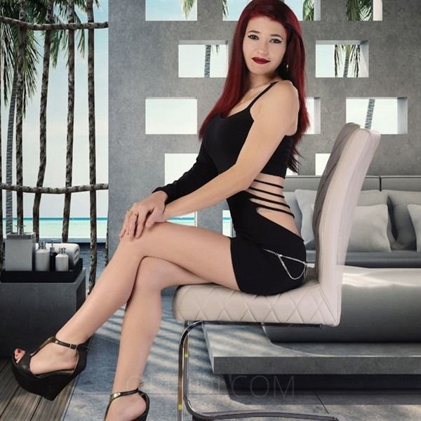 Meet Amazing Alisse Massage Expertin: Top Escort Girl - model preview photo 1 