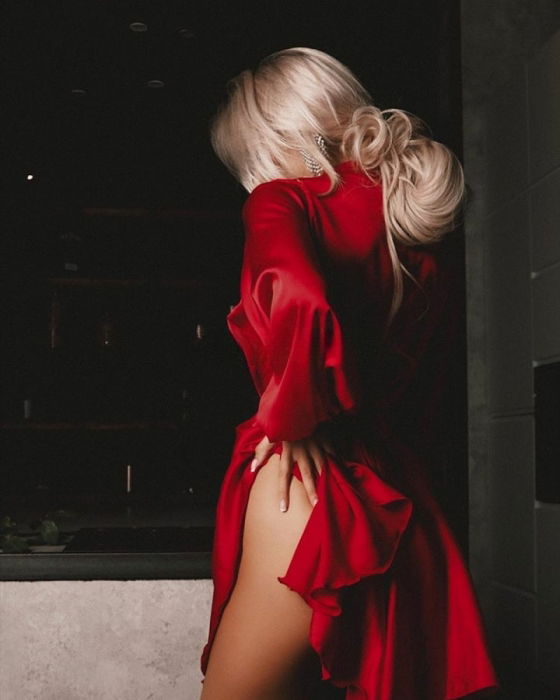 Beste Weibliche Dominanz Escort in City of Medan in Ihrer N?he - model photo Elisabeth