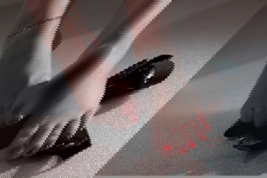 Pornstar Escort  (Huren, Nutten) in Schortens, Niedersachsen. - model photo ELENA  XXL-Busen! GANZ PRIVAT!