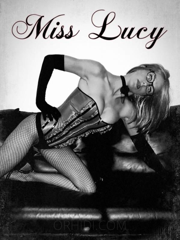 Conoce a la increíble Crazy Lucy: la mejor escort - model preview photo 2 