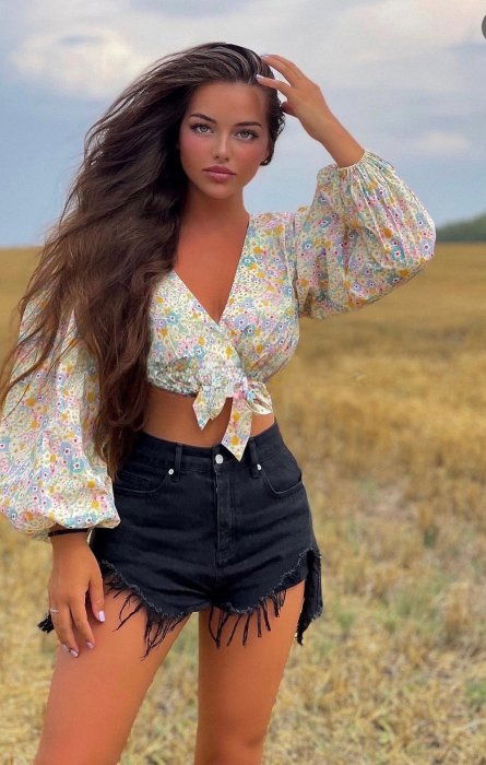 Escort in Belfort – Exklusive Modelle - model photo Emili