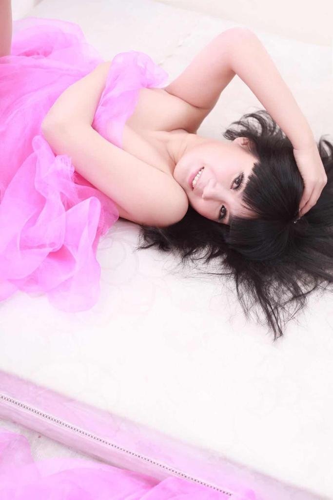 Treffen Sie Amazing Lorena: Top Eskorte Frau - model photo Anna Nur Massage