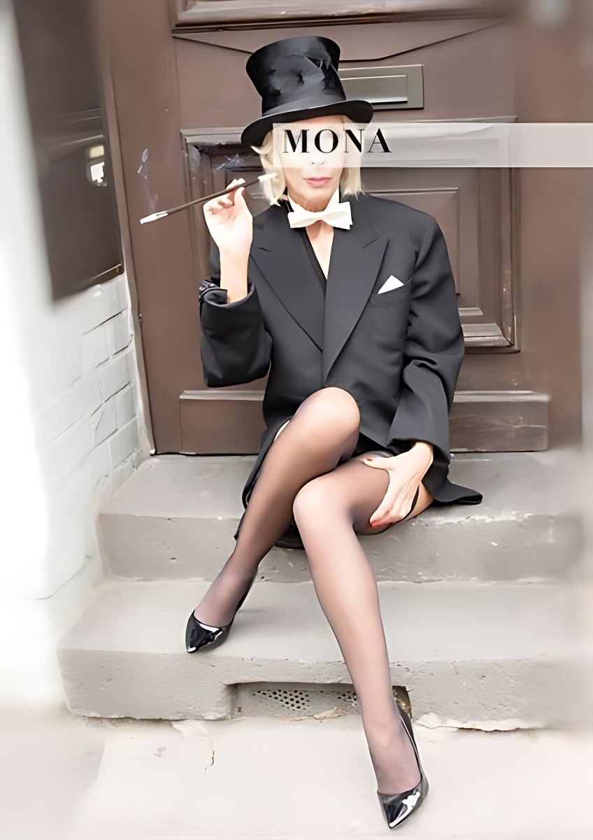 Знакомство с удивительной MONA: Лучшая эскорт девушка - model preview photo 2 