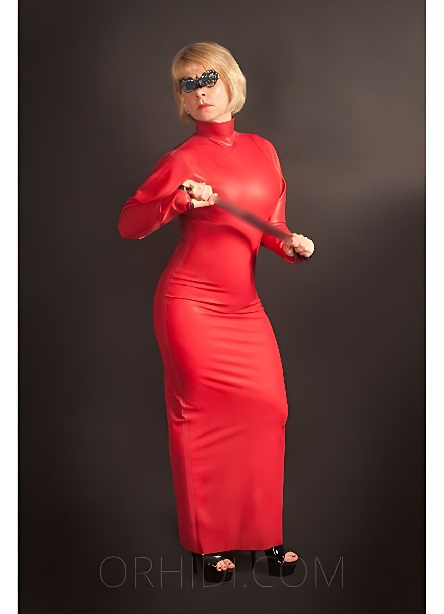 Treffen Sie Amazing SANDRA GANZ NEU: Top Eskorte Frau - model preview photo 1 