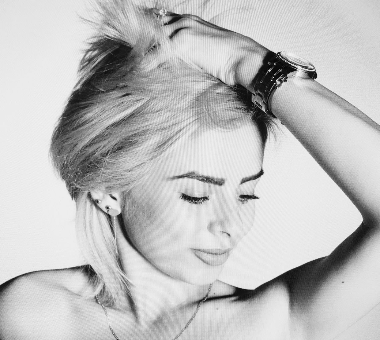 ESKORTE IN Grimsby - model photo simplegirlxxx