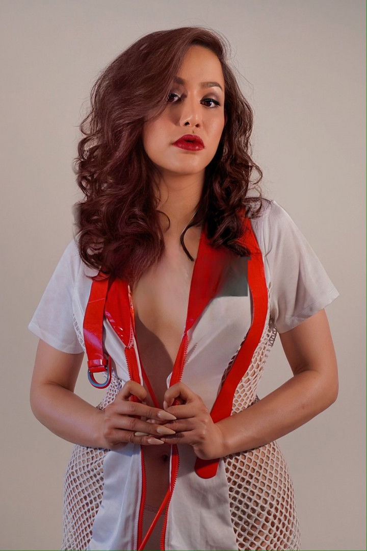 ESKORTE IN Abu Dhabi - model photo Ts Chanel