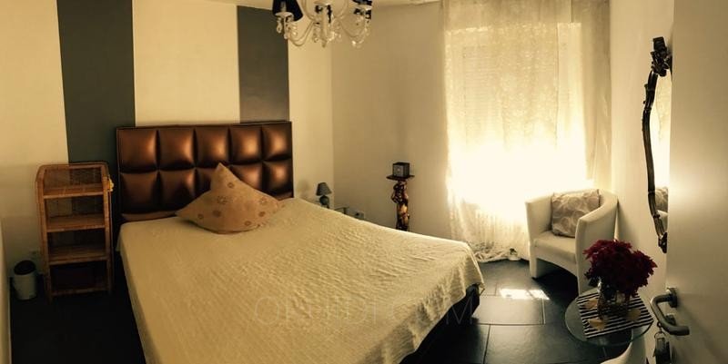 Best Flat for rent Models Are Waiting for You - place Top exklusive Zimmer zu vermieten
