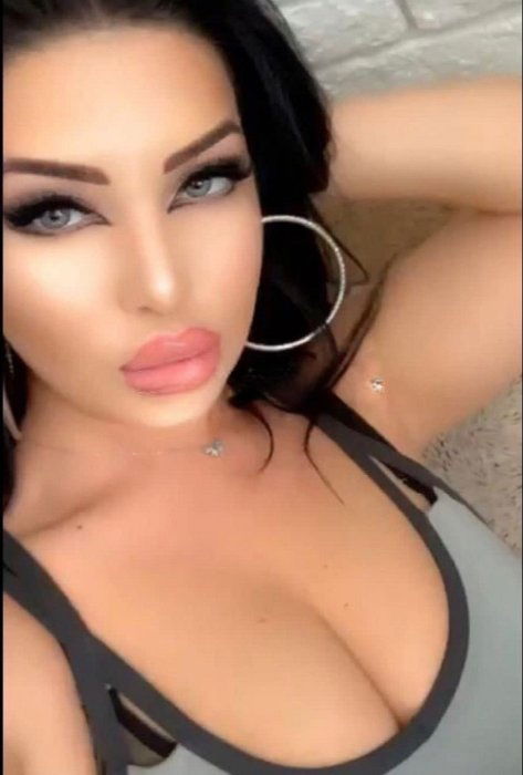 Asiatische Escort in Najran | Exklusive Modelle - model photo Jasmine Dominatrix