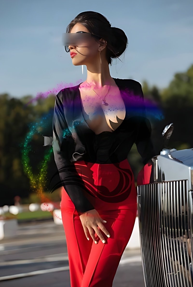 Treffen Sie Amazing Zora: Top Eskorte Frau - model preview photo 0 