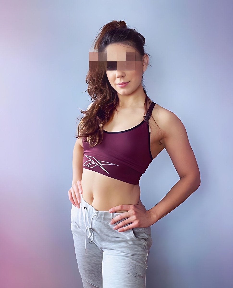 Meet Amazing Leila: Top Escort Girl - model preview photo 1 