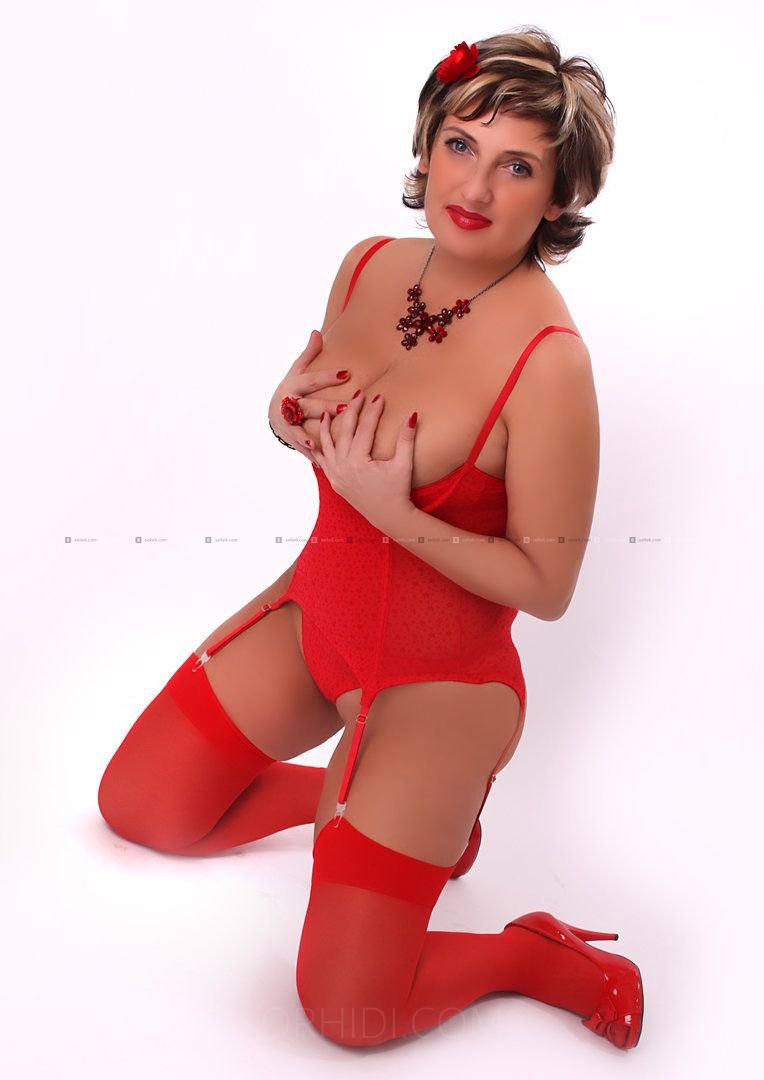 Los mejores modelos BDSM te están esperando - model photo Katja