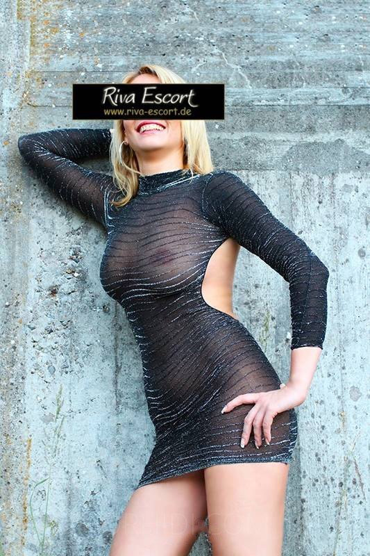 Treffen Sie Amazing Sara: Top Eskorte Frau - model preview photo 0 