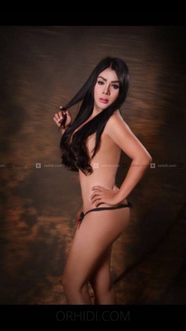 Meet Amazing TS Sara aus Asien Aktiv Passiv: Top Escort Girl - model preview photo 1 