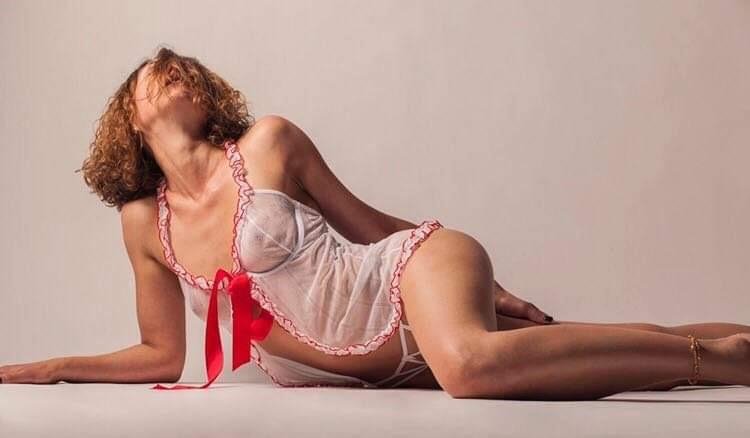 Лучшие Vip модели ждут вас - model photo Nikole Erotische Massage