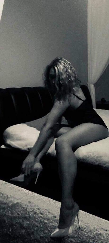 Meet Amazing Nikole Erotische Massage: Top Escort Girl - model preview photo 1 