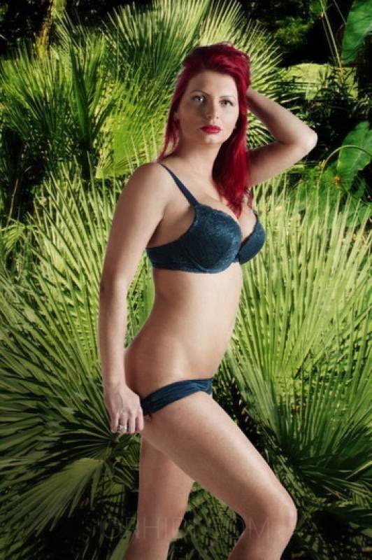 Treffen Sie Amazing Perla 28: Top Eskorte Frau - model photo Lenka