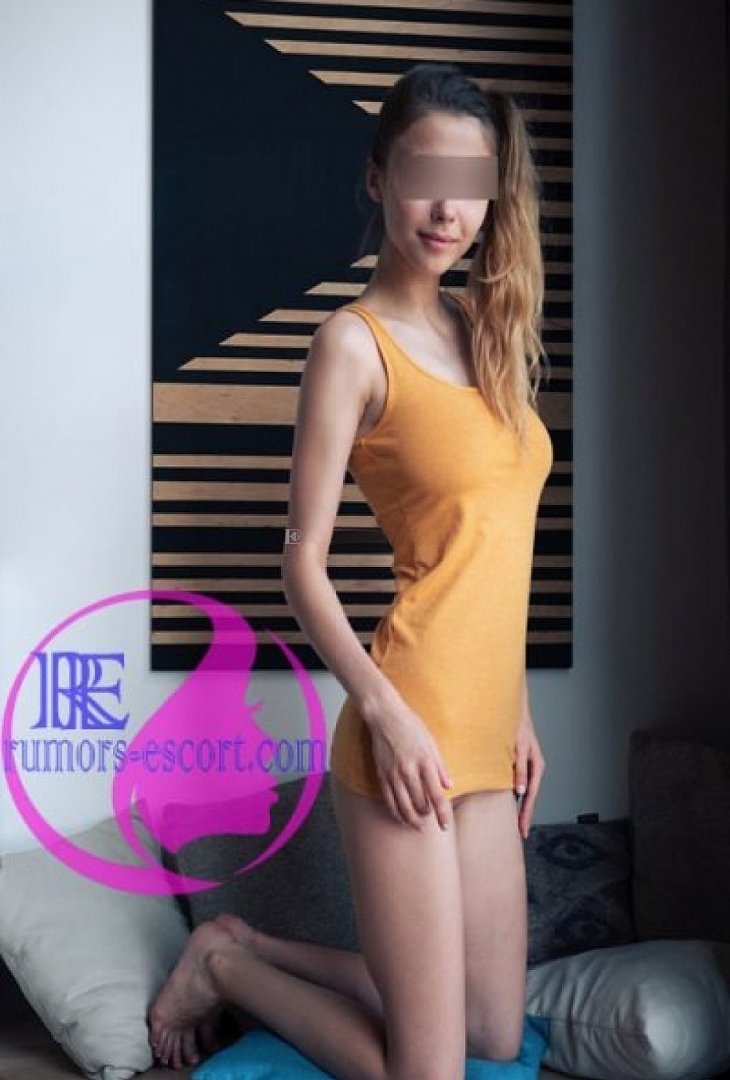 Treffen Sie Amazing Bobbie: Top Eskorte Frau - model preview photo 2 