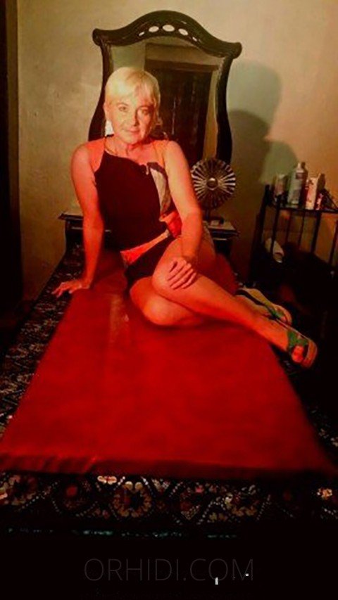 Los mejores modelos BDSM te están esperando - model photo Gabi (48)