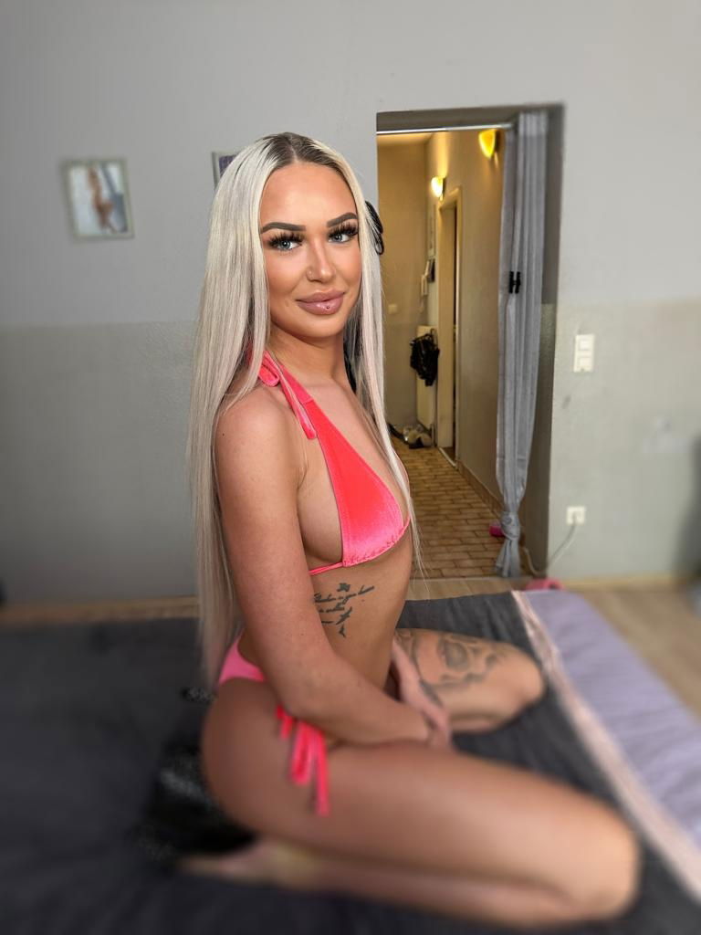 Verifizierte Escort-Nutten in Olpe (Nordrhein-Westfalen). - model photo Deutsche Luna Marie