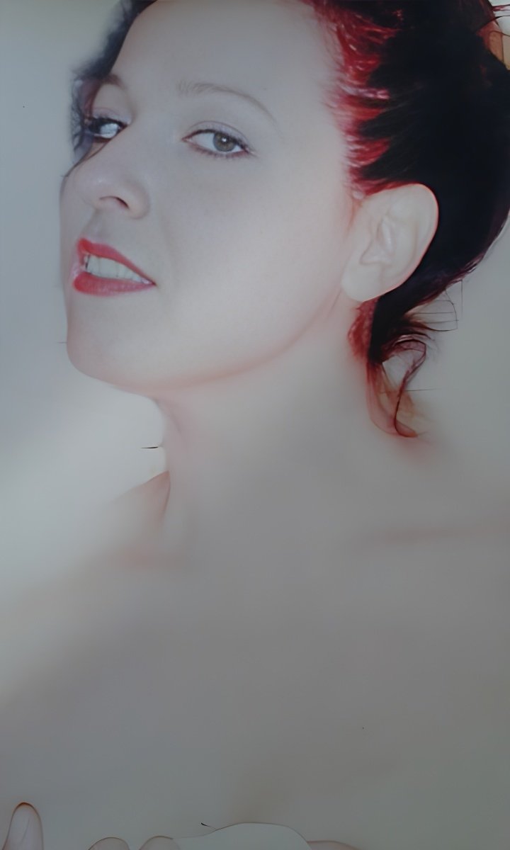 Best Deepthroat Escort in Göttingen Near You - model photo Ines Paris Massage